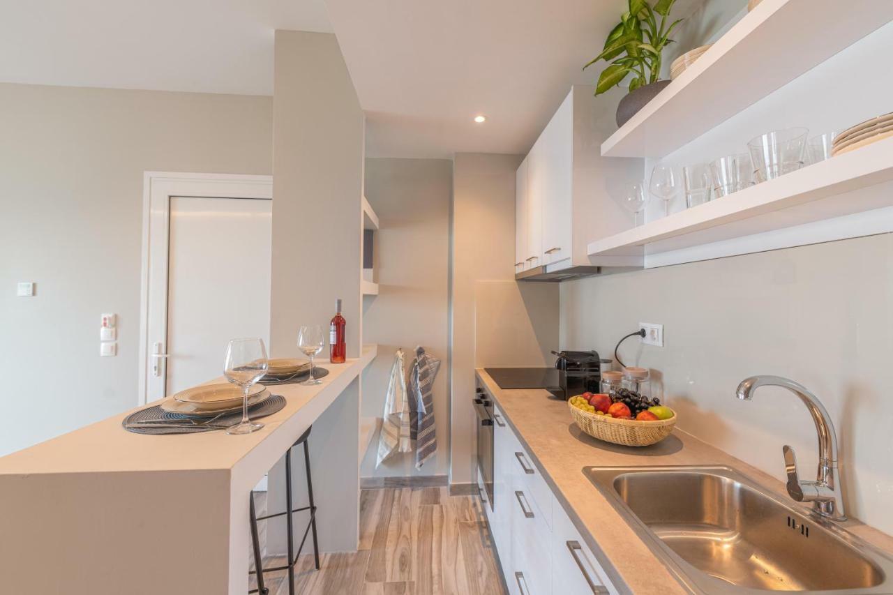 Valtes Luxurious Mpoukaris