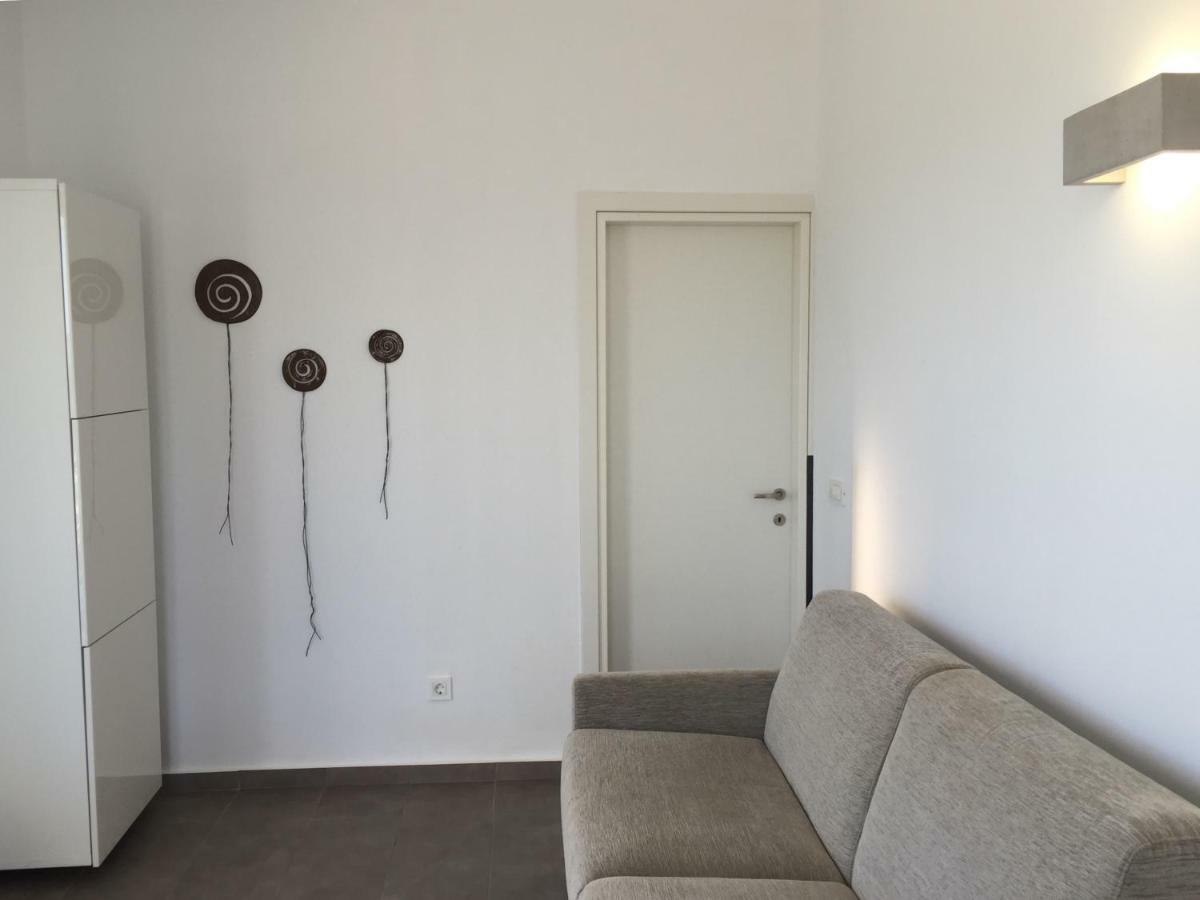 Apartment Wecrete *
