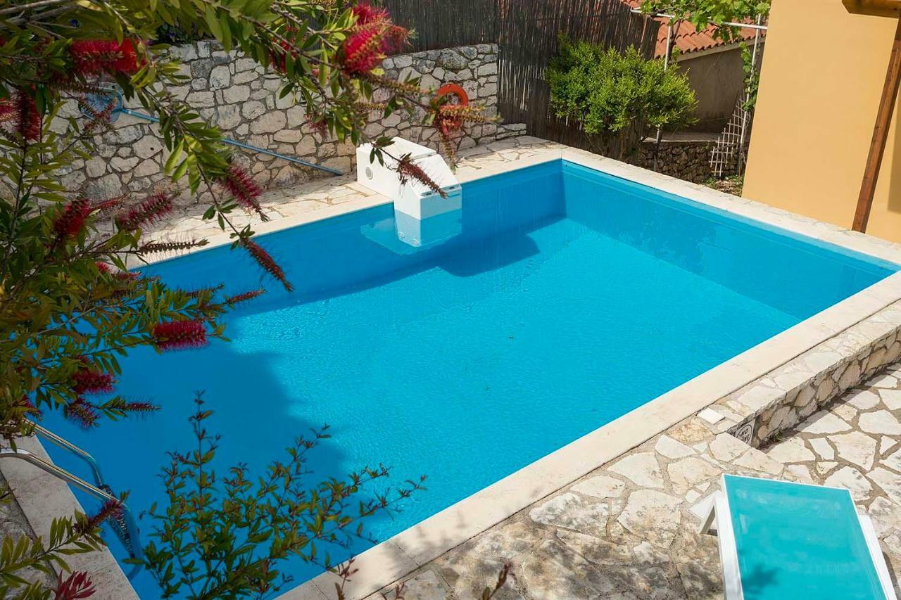 Villa Yellow House Ithaca *