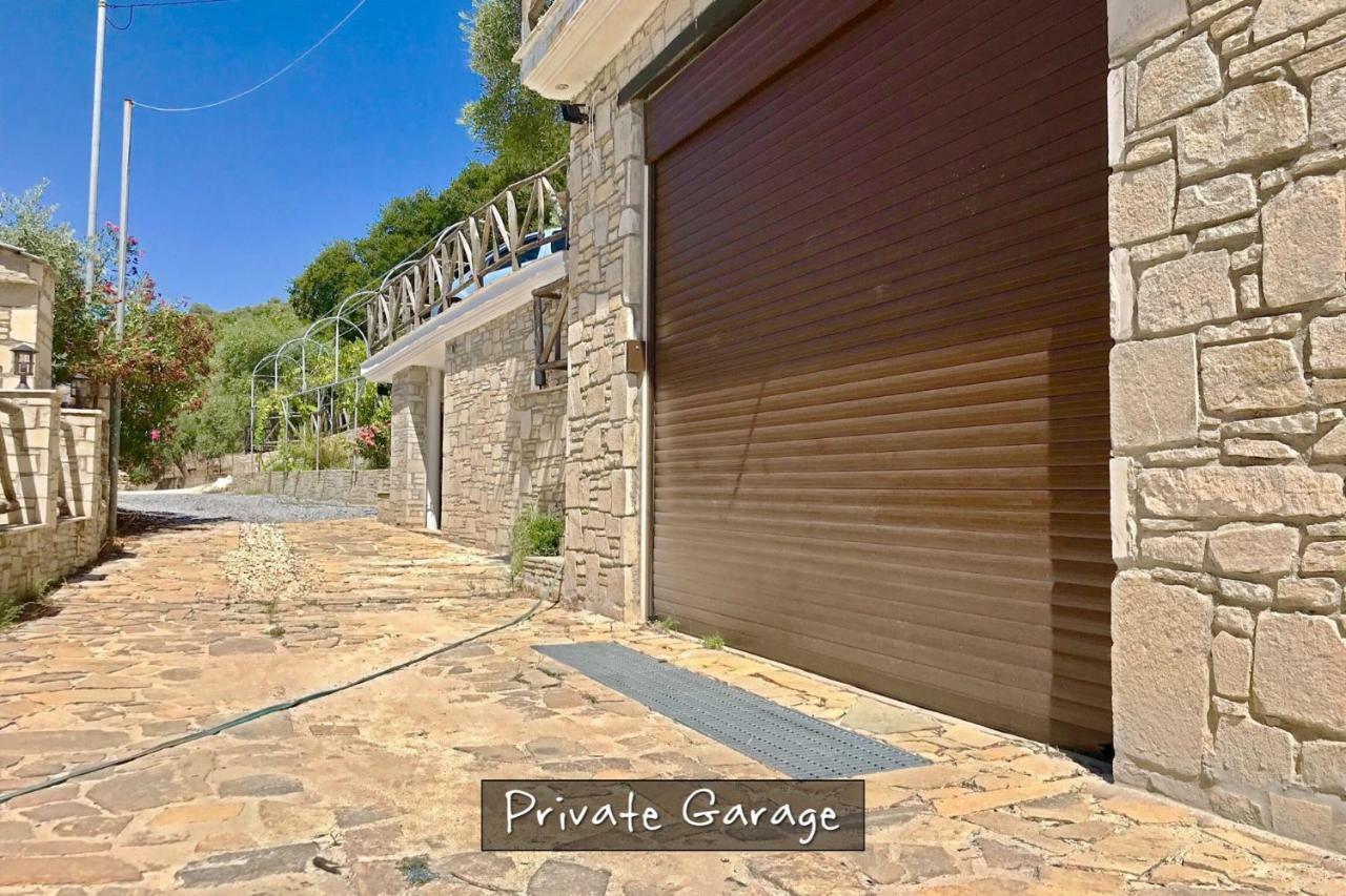 Holiday home Traditional Private
