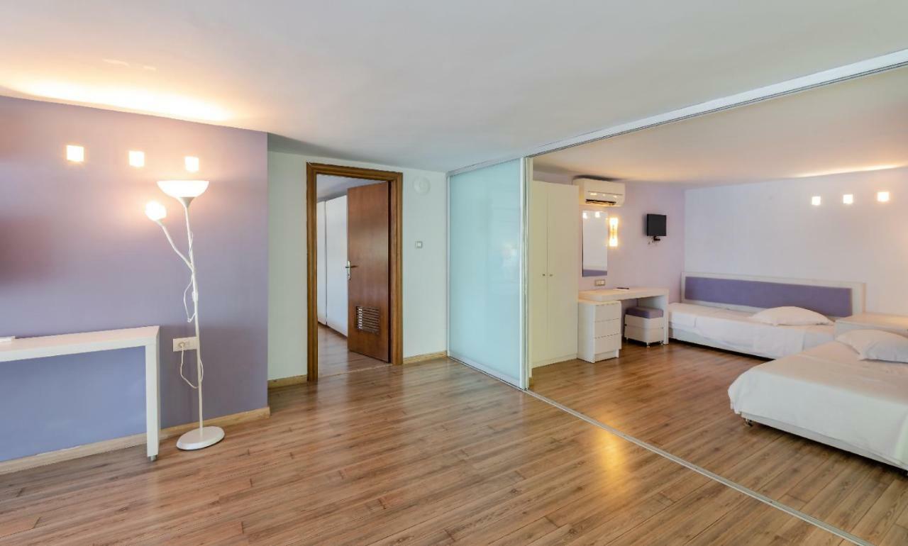 Triton Boutique 4*