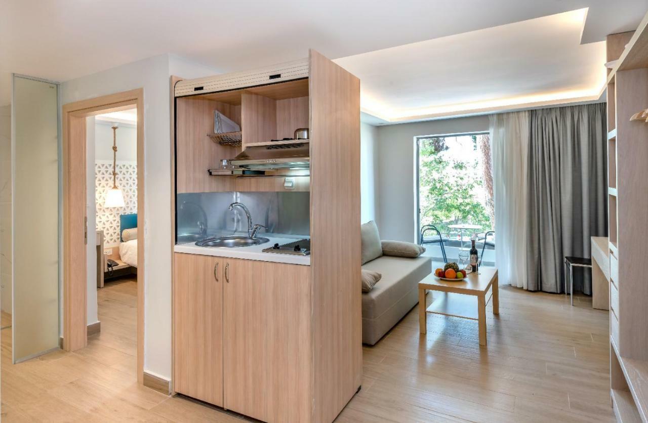 Triton Boutique Hotel 4*