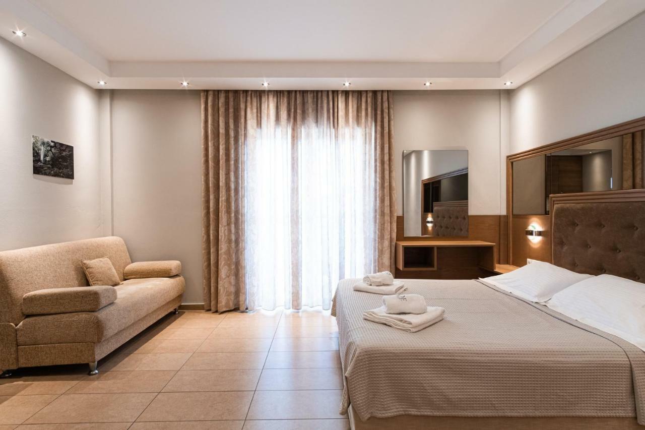 Zoe Seaside Hotel 4*