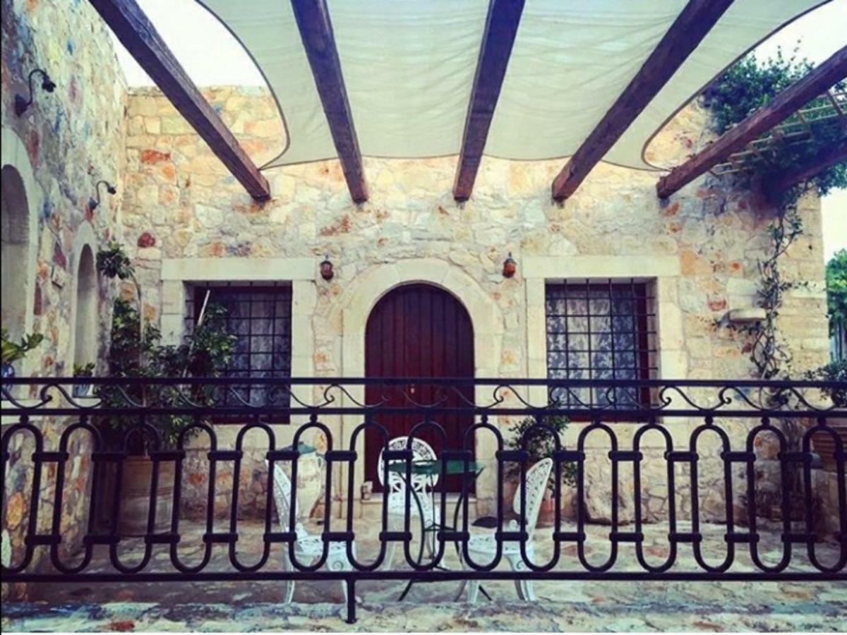 Aphrodite Luxury *
