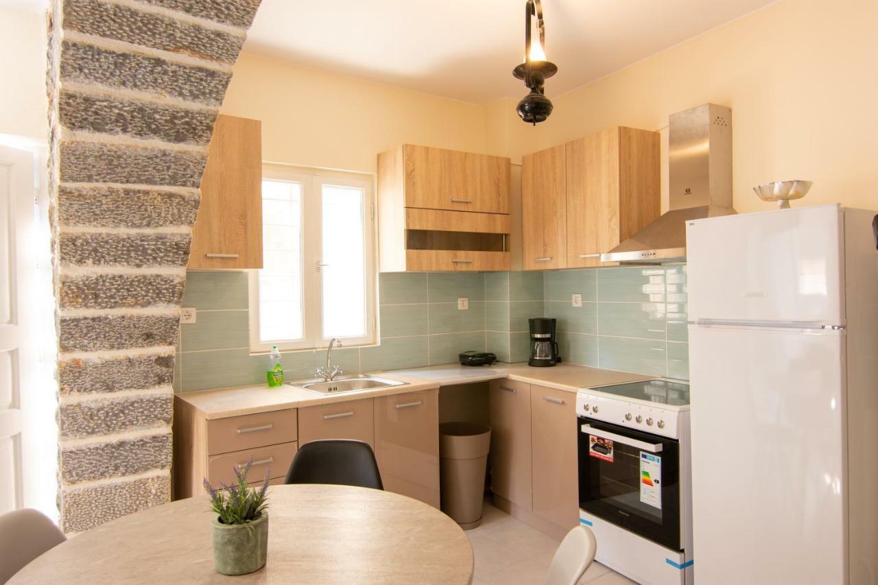 Lilas Traditional Maisonette Holiday home
