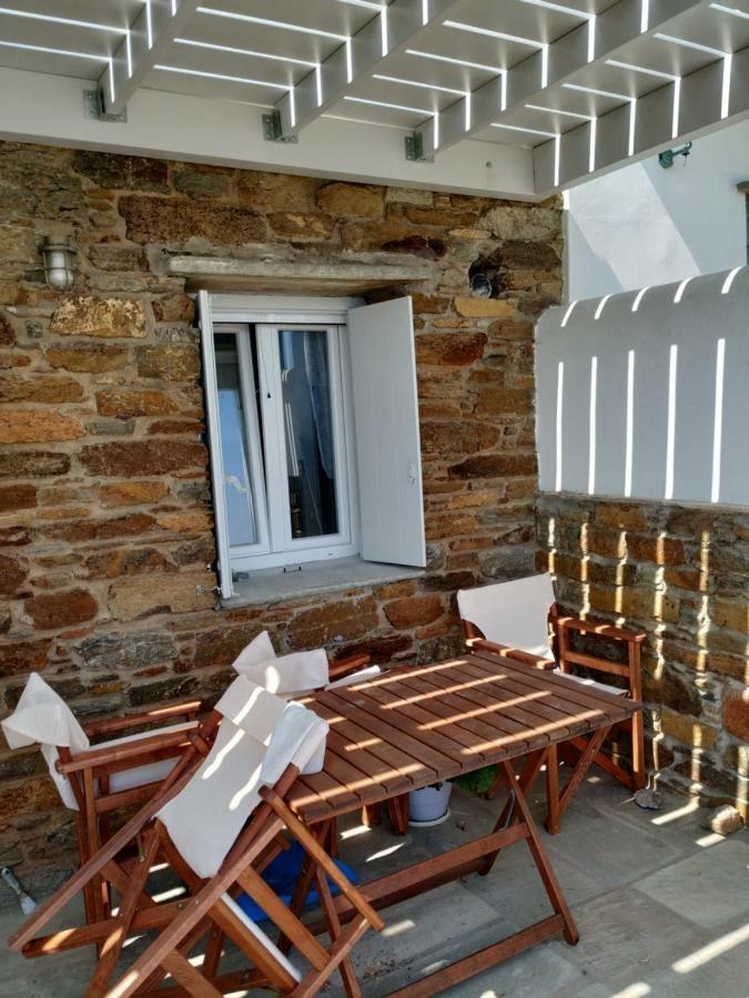 Ioanna Tinos Country house