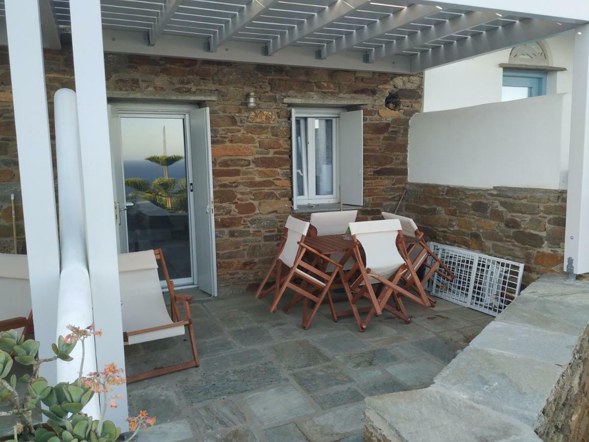 Ioanna Tinos Country house *