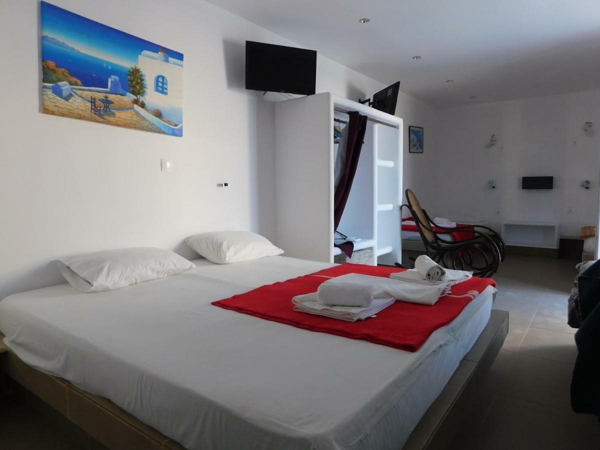 Sea Side 2* Perivolos (Santorini)