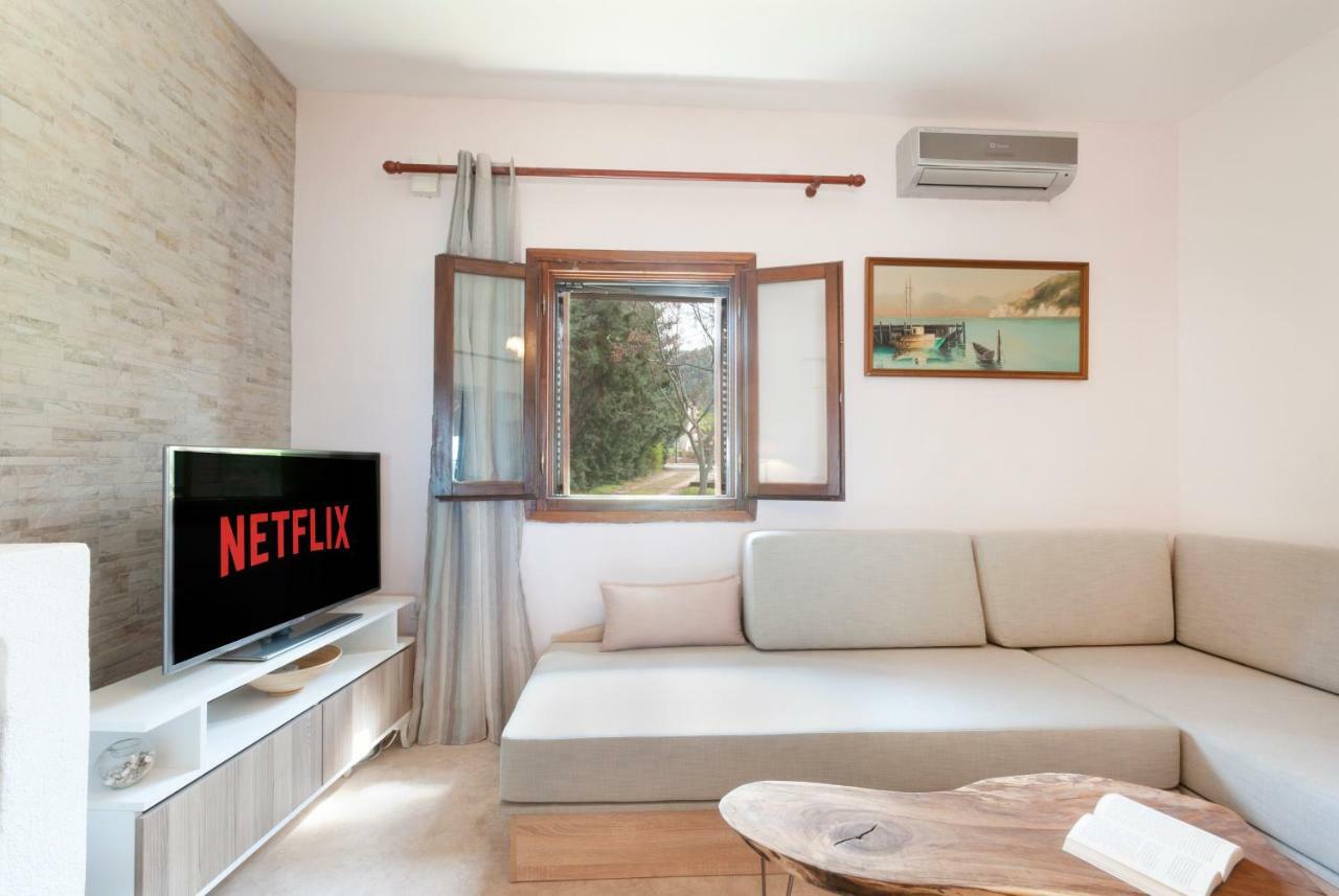 Private Seafront House In With Amazing View Of Diaporos Island * Vourvourou