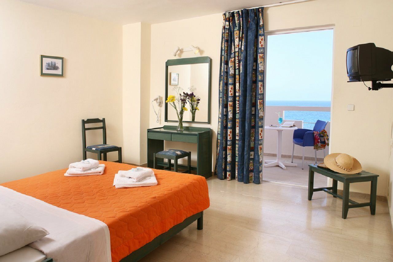 Evelyn Hotel Hersonissos (Crete)