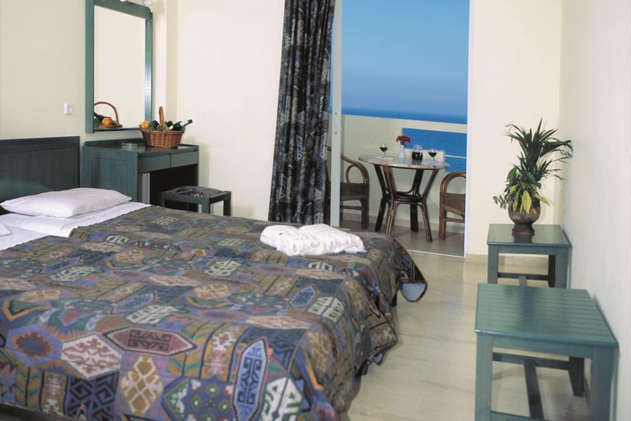 Evelyn Hersonissos (Crete)