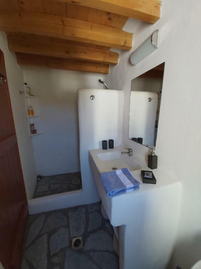 Apartment 1 *