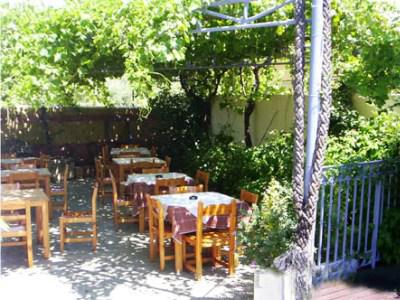Kourkoumelata Apartment