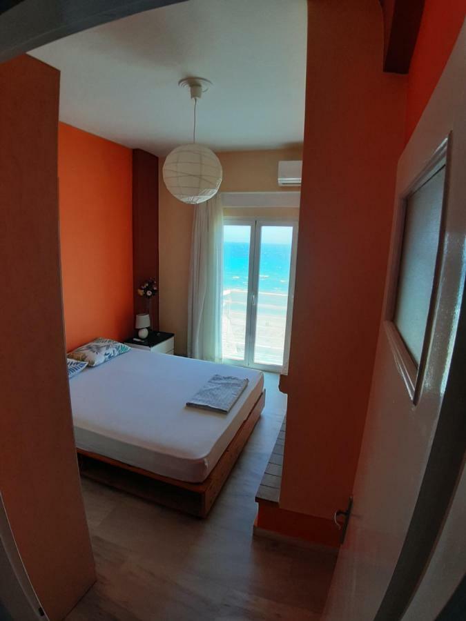 Michalis By The Sea Apartment *