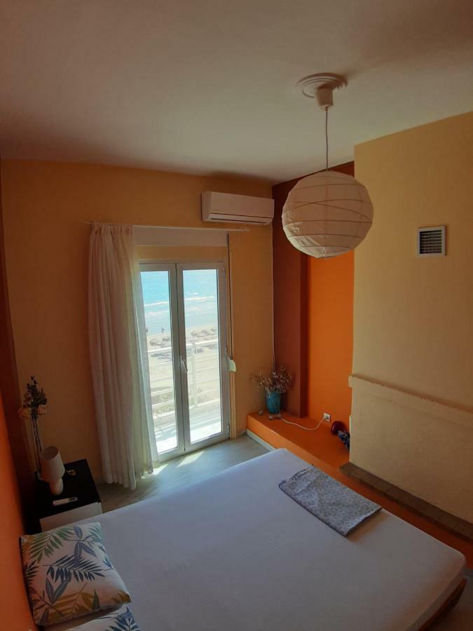 Apartment Michalis By The Sea *