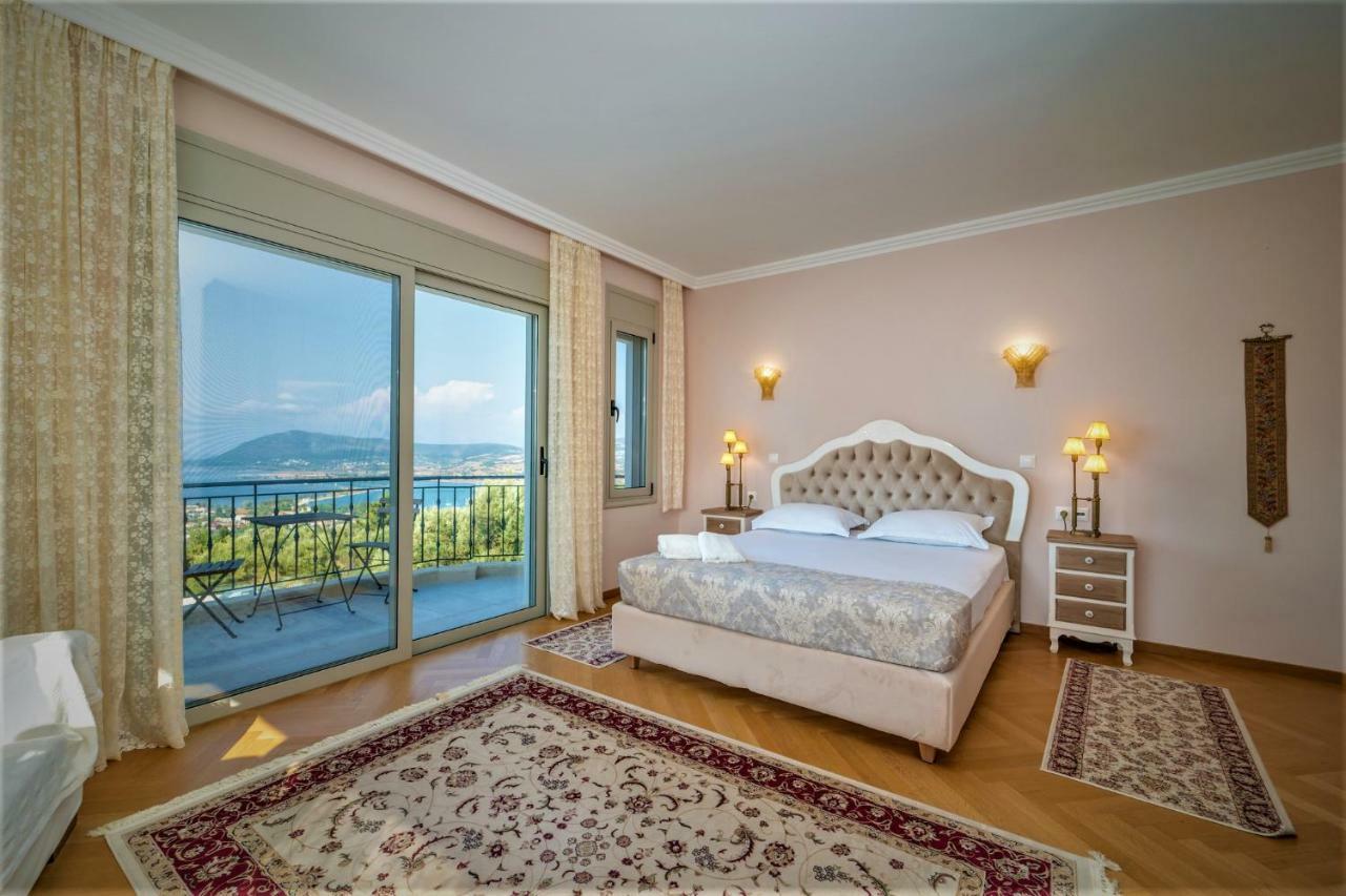 Villa Skyfall