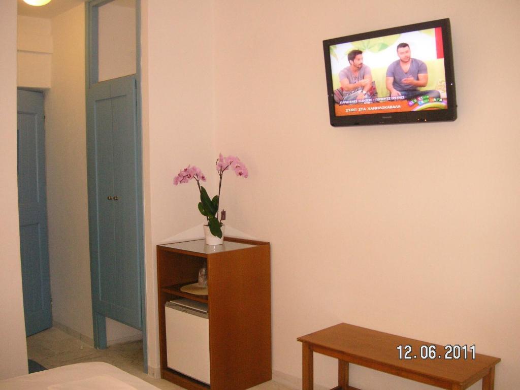 Danae Hotel 2*
