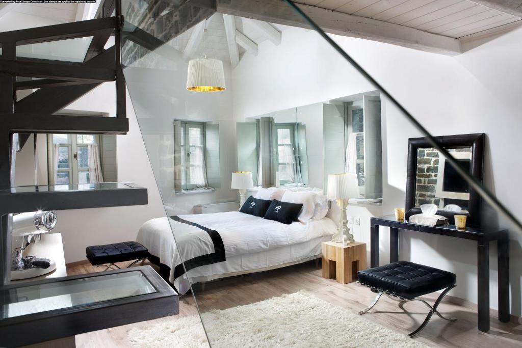 Hotel Mikro 1700 & Papigko