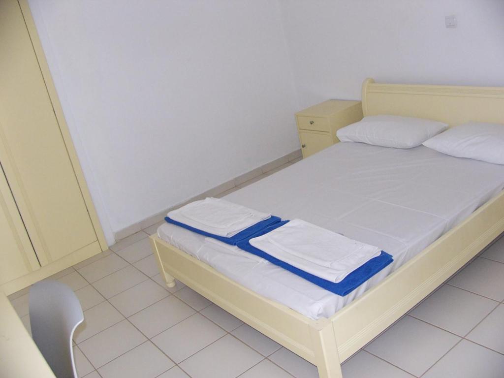 Blue 3* Stavros (Crete)
