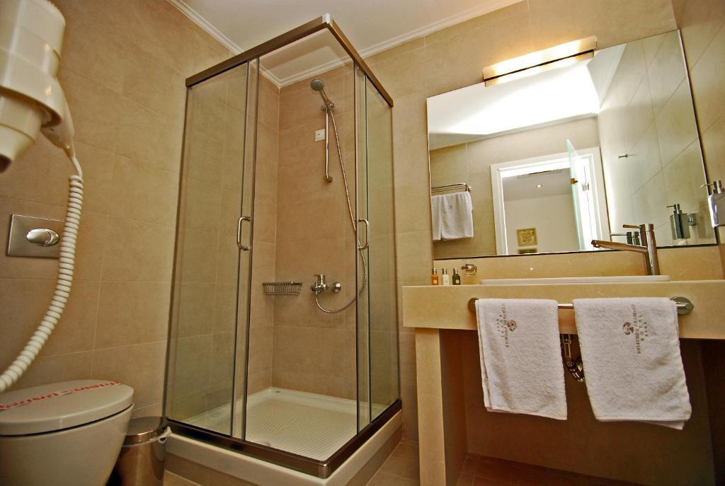 Skiathos Premier Hotel 4*