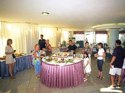 Hotel Evelyn Hersonissos (Crete)