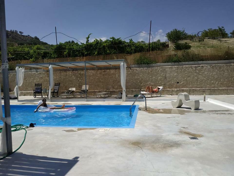 Aparthotel Pervola Petit