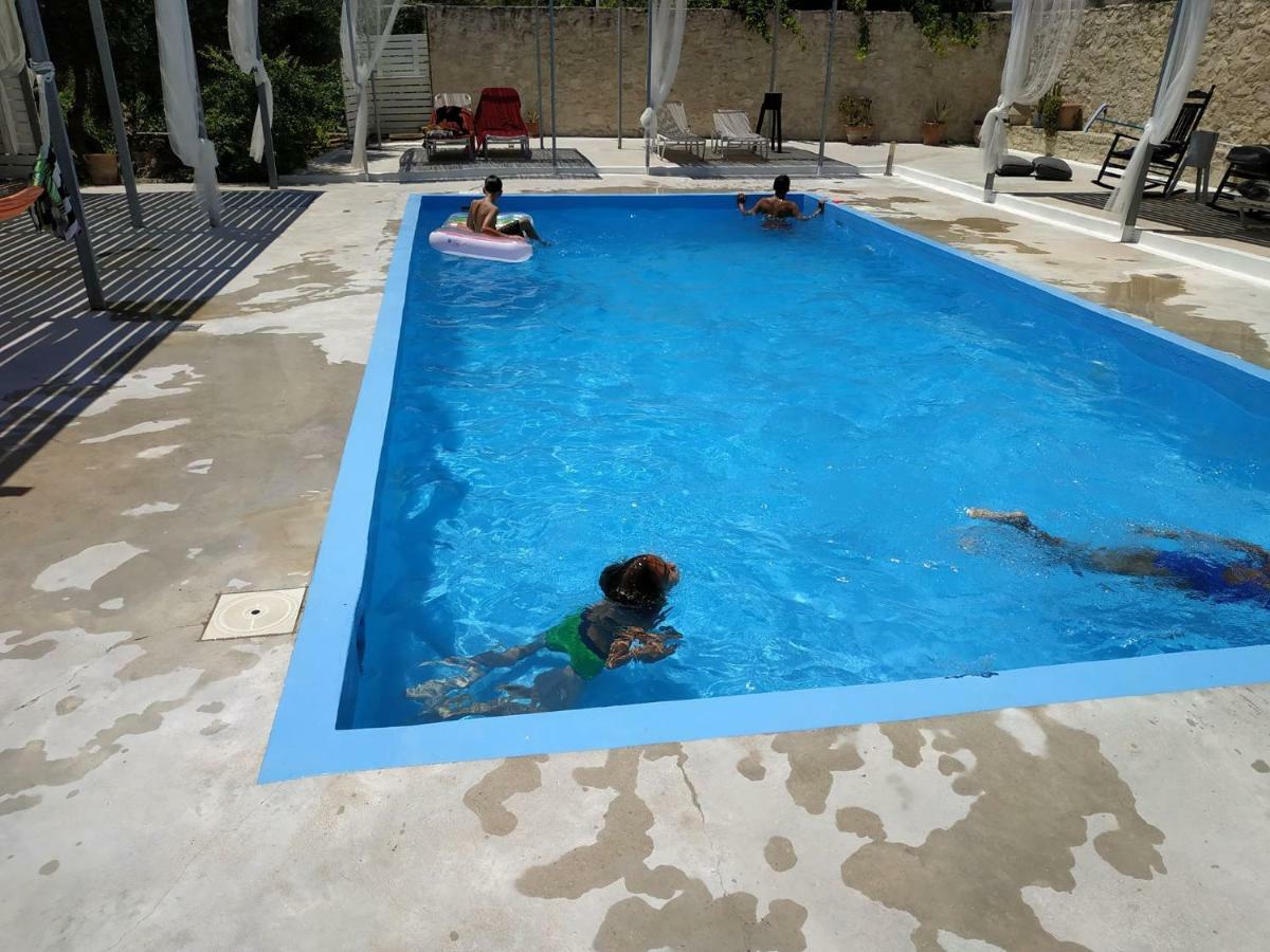 Aparthotel Pervola Petit