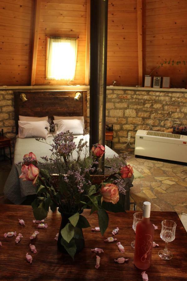 Theasis-igloo Lodge *