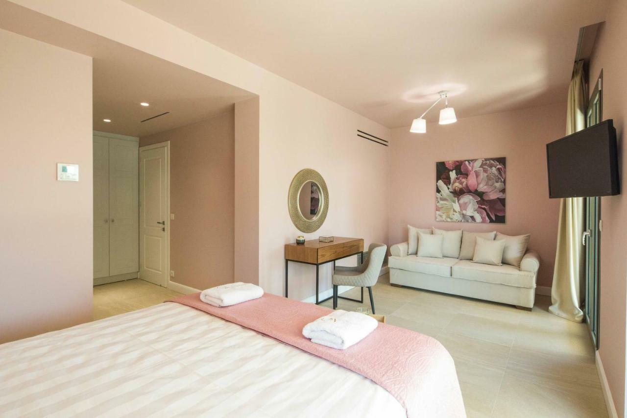 Onore Villa Dassia (Corfu)