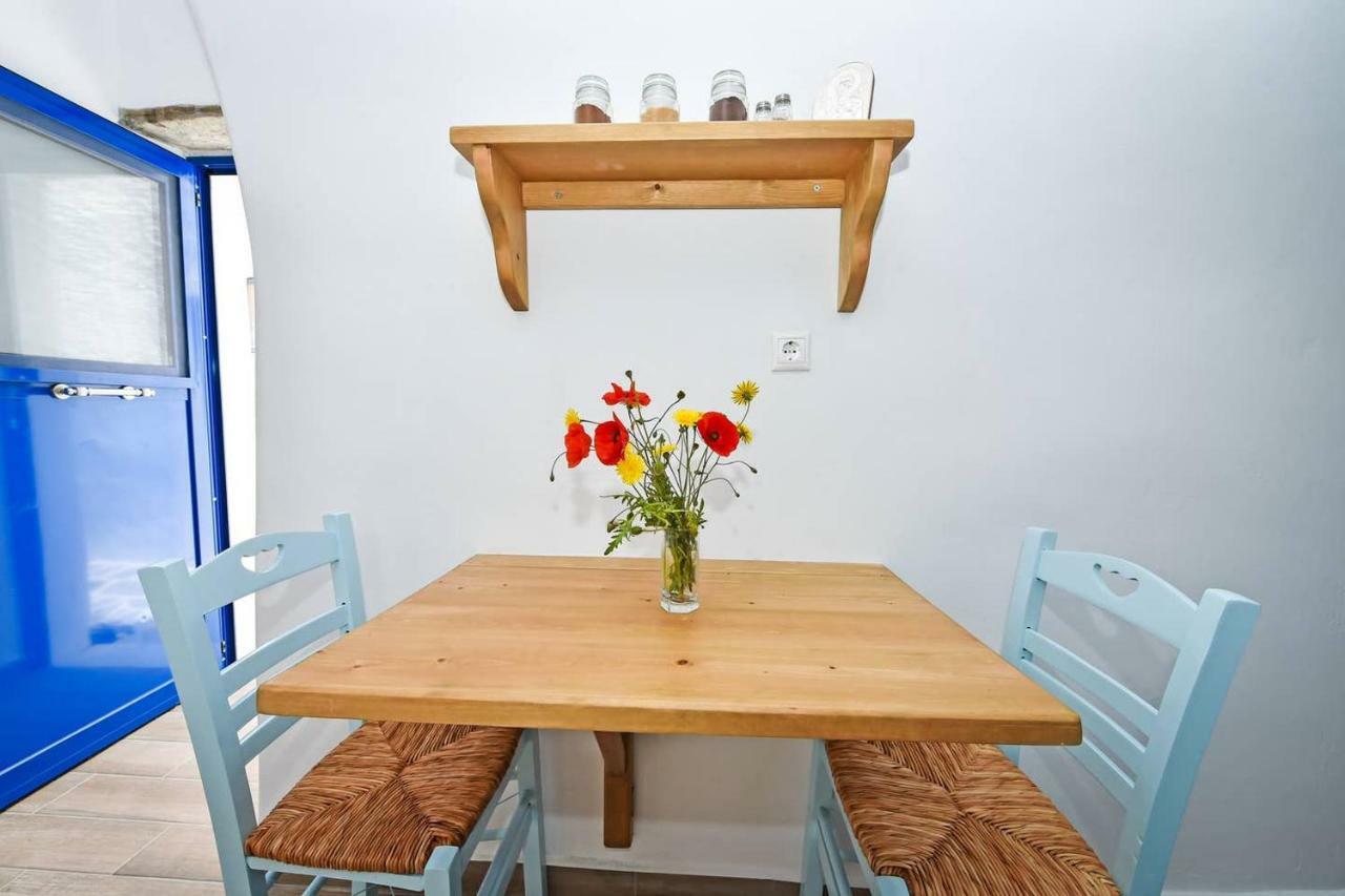 Apartment Charming 2br Hilltop Serenity Suite, Lively Greek Village Triandaros (Tinos)