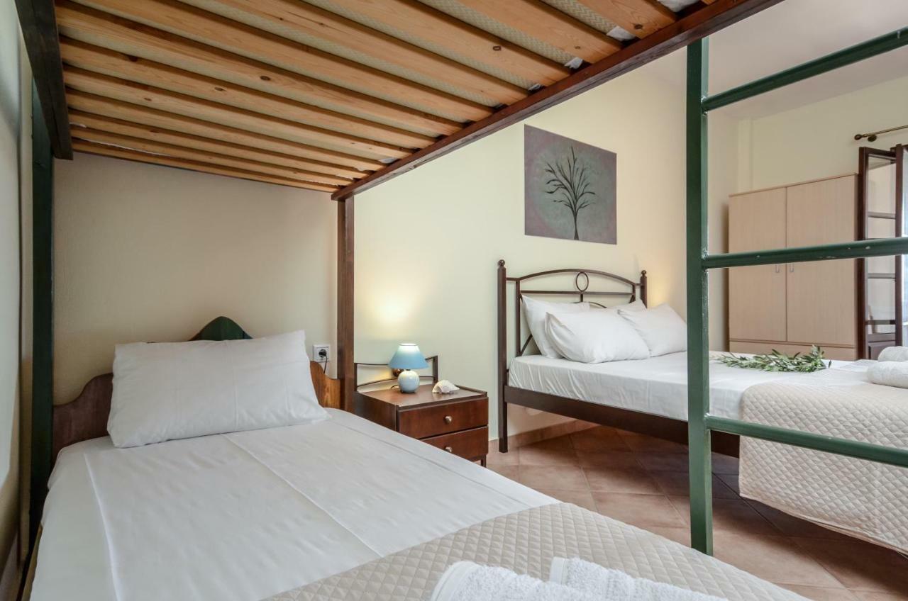 Apartment Theonis