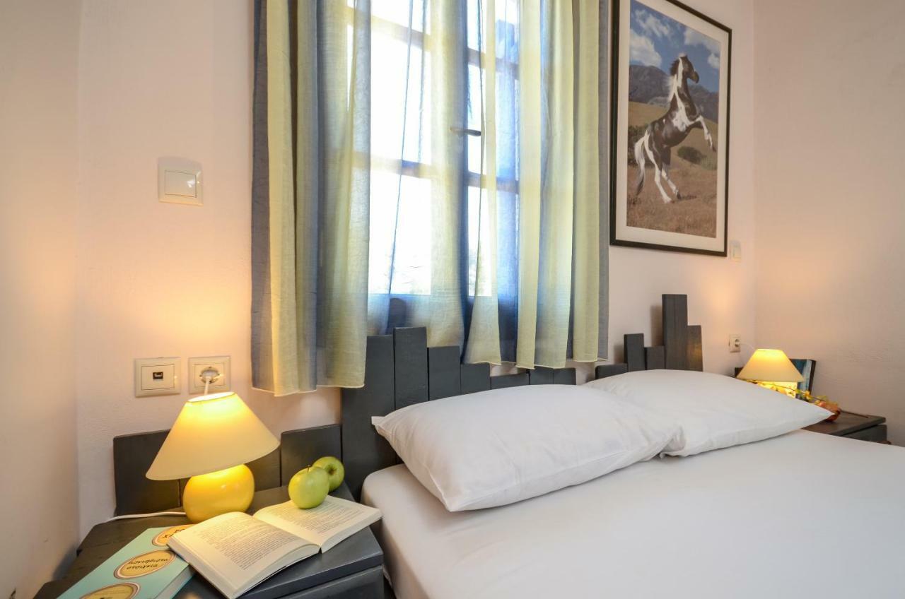 Apartment Theonis