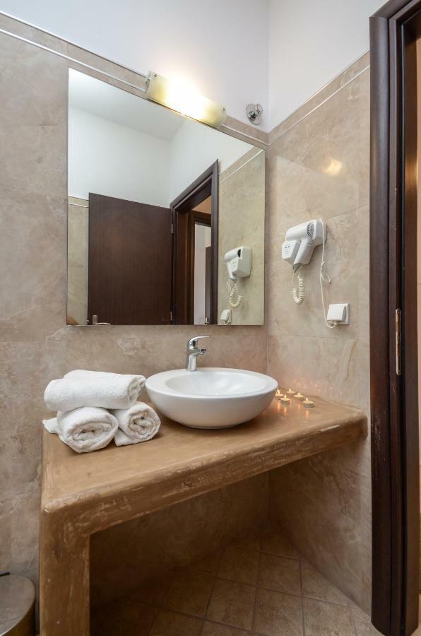 Naxos Luxury Villa *