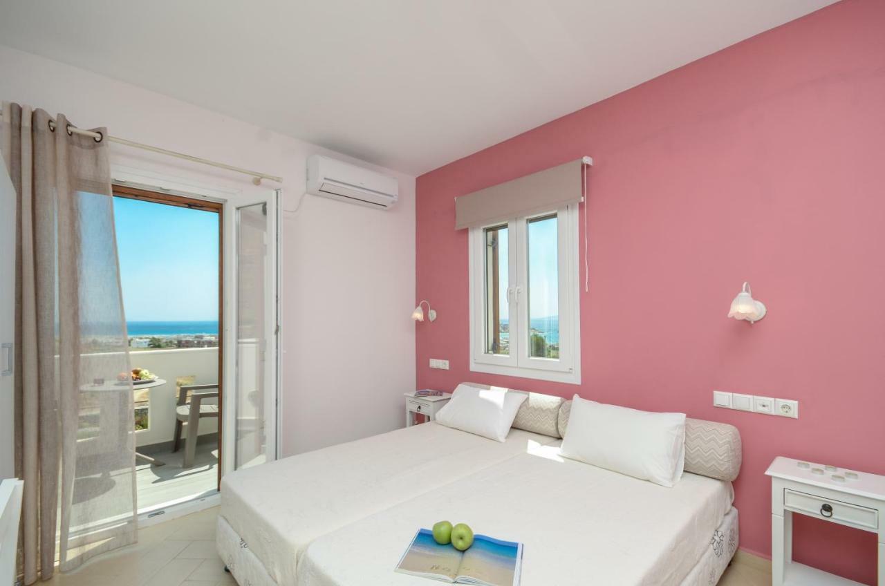 Naxos Luxury