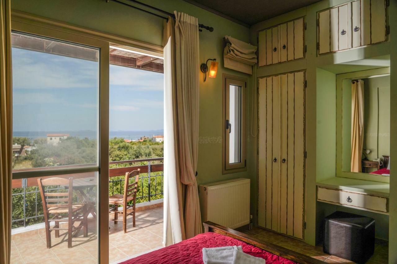 Erodios Sea View Residences 3*
