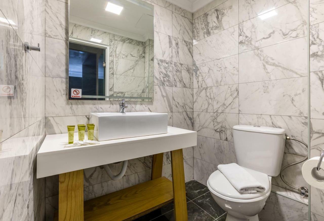 Hotel White Olive Premium Cameo 4*
