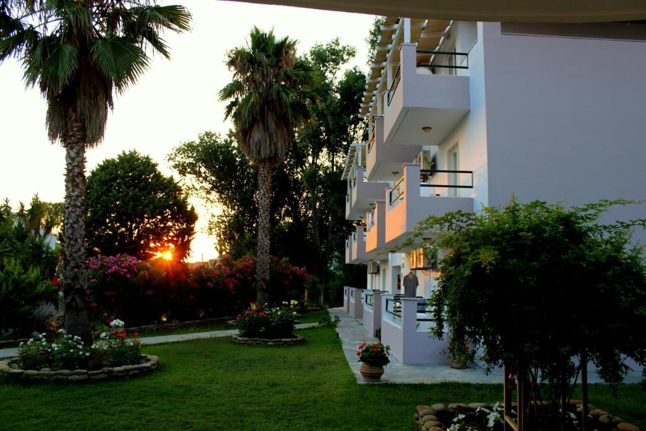 Apartment Cavos House