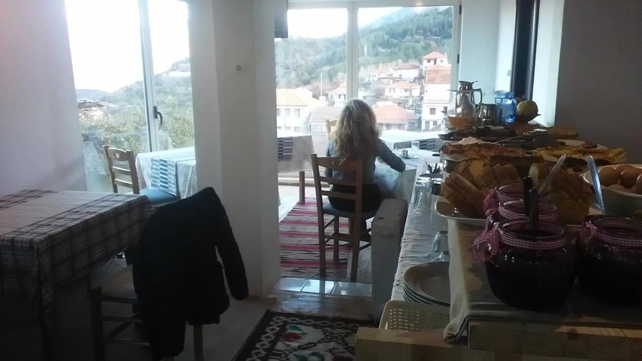 Arhontiko Vourloka Hotel
