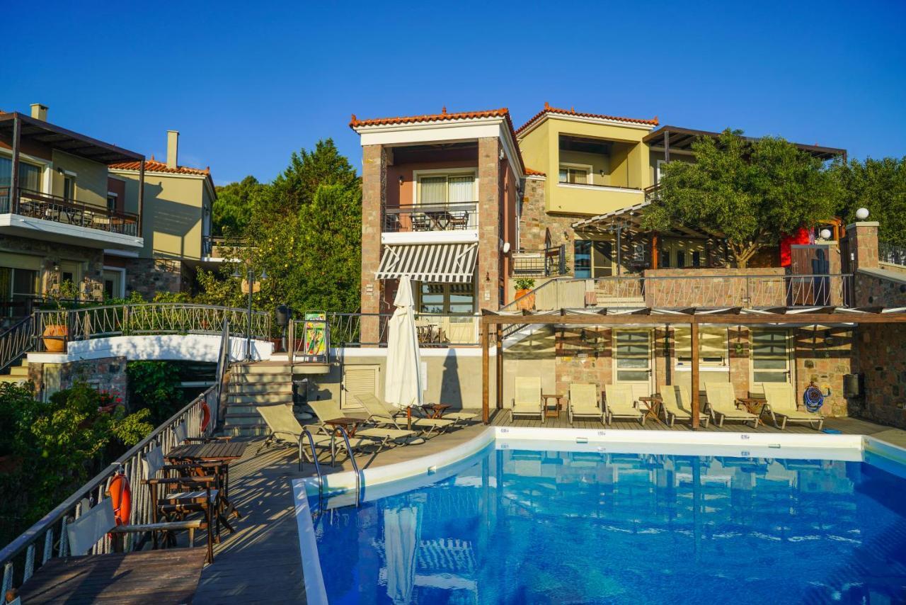Erodios Sea View Residences 3*