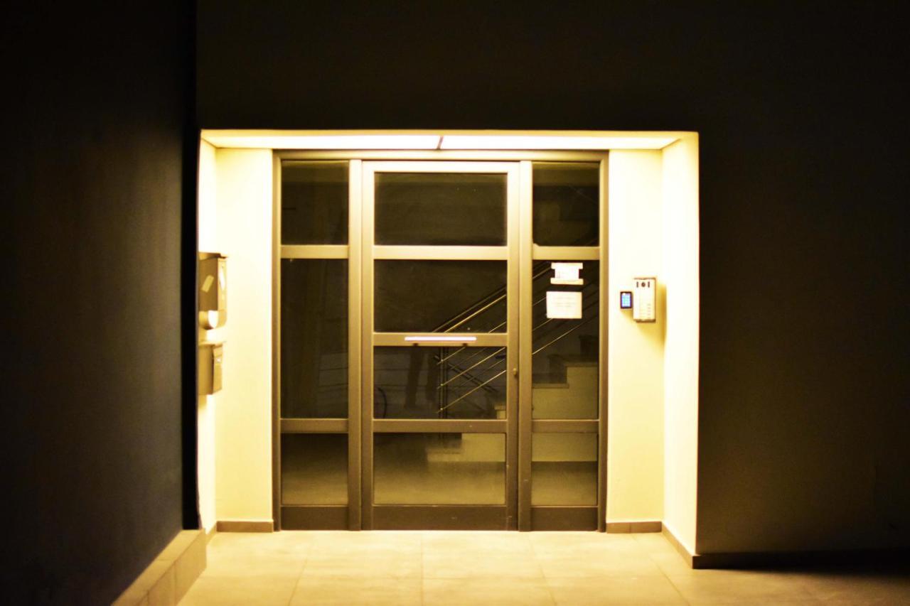 Chroma Apartment *