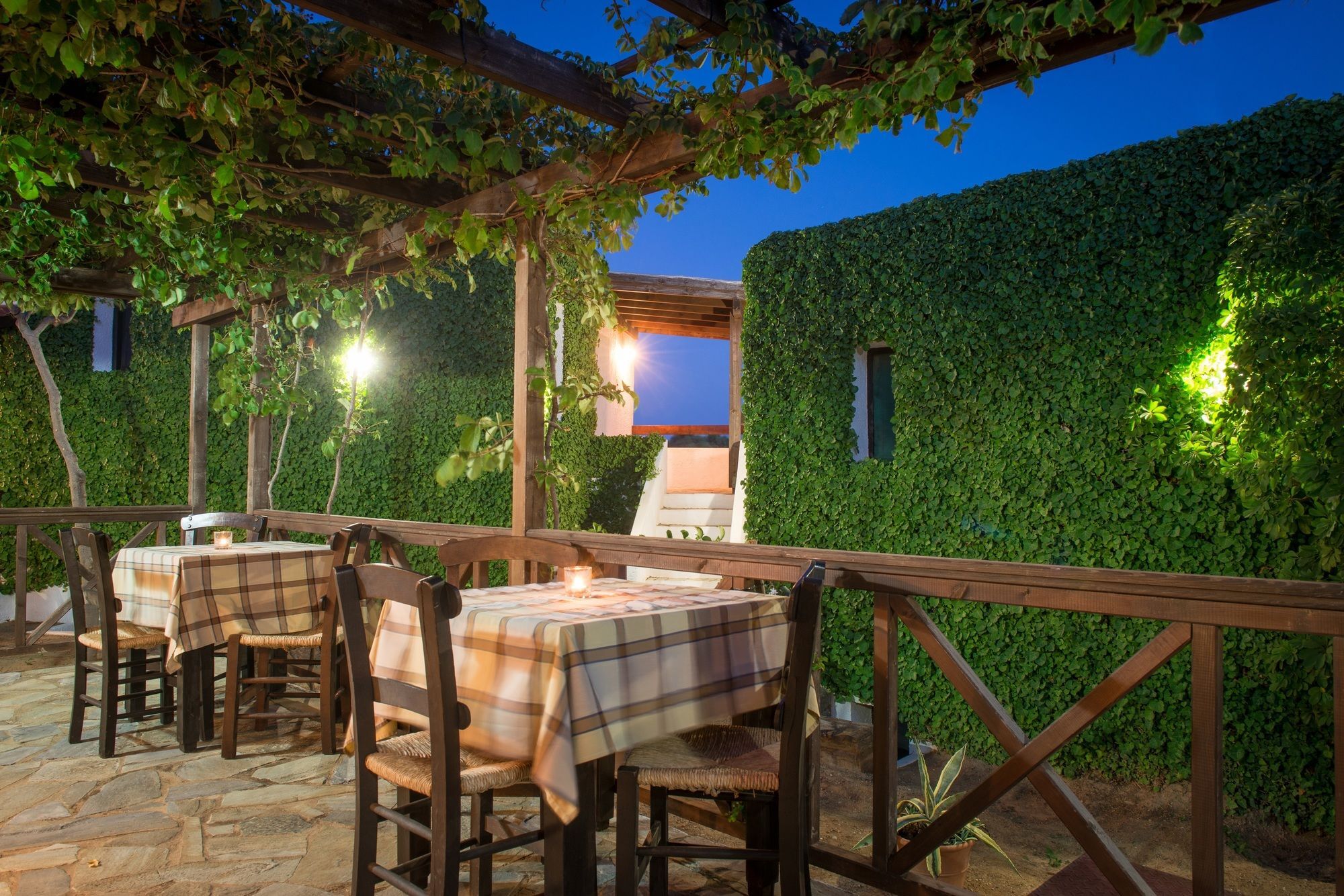 Ambelos Aparthotel