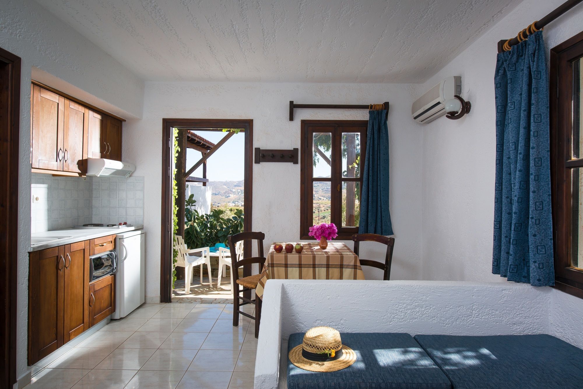 Ambelos Aparthotel Agia Pelagia (Crete)