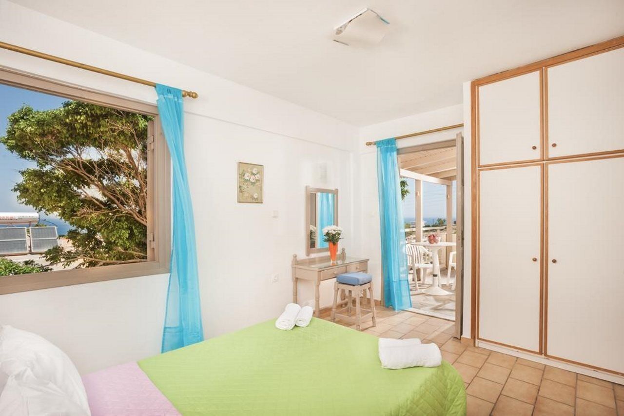 Aparthotel Panorama-seaview & Hersonissos (Crete)