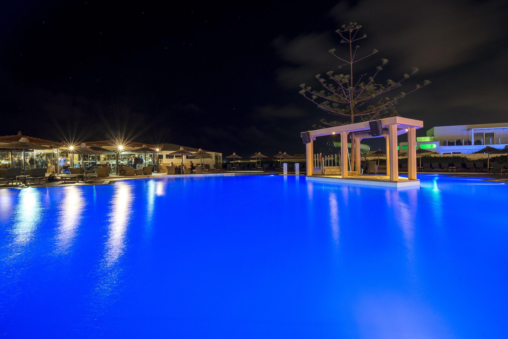 Senseana Sea Side & Aquadventure 5*