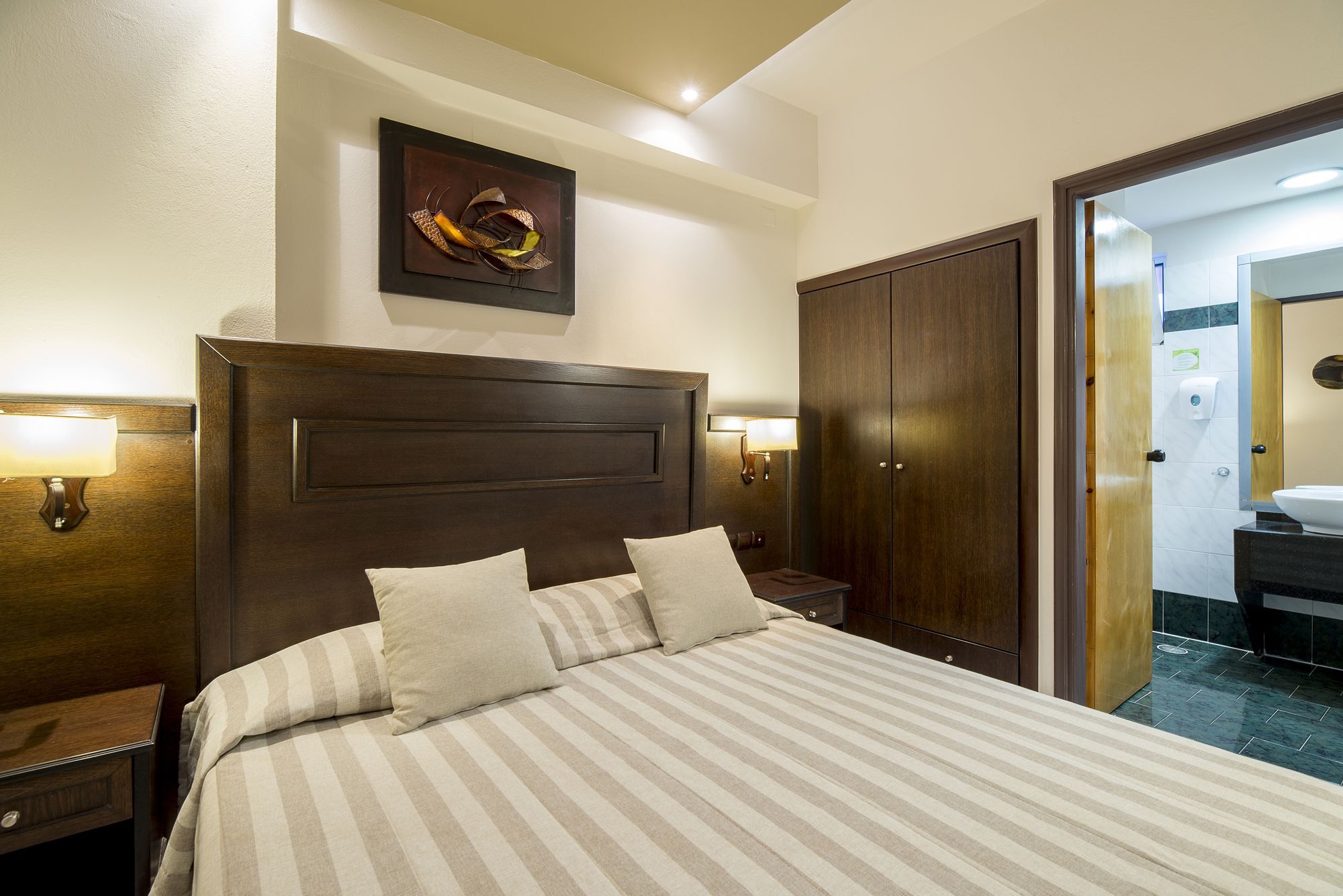 Senseana Sea Side & Aquadventure Hotel Analipsi (Crete)