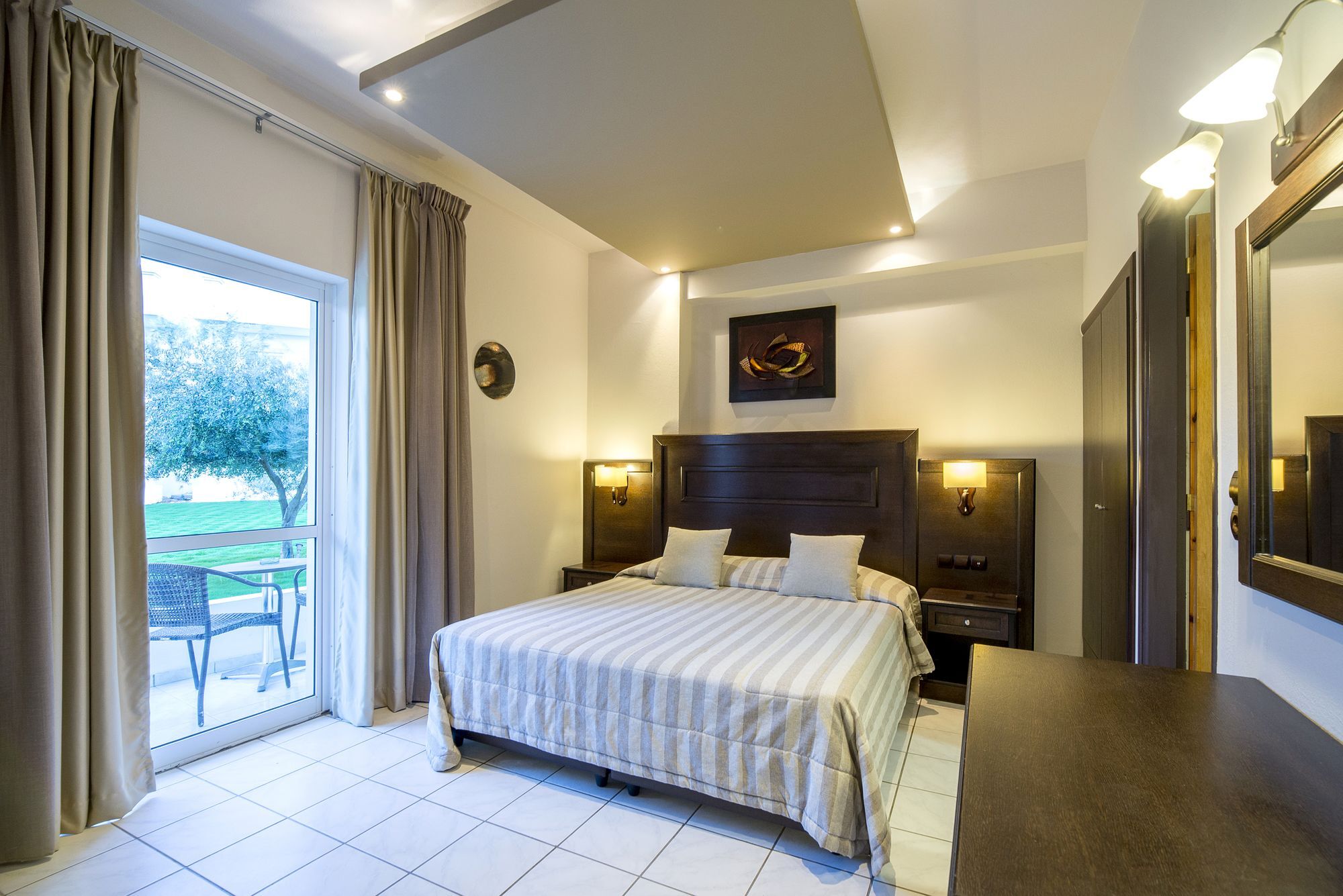 Hotel Senseana Sea Side & Aquadventure