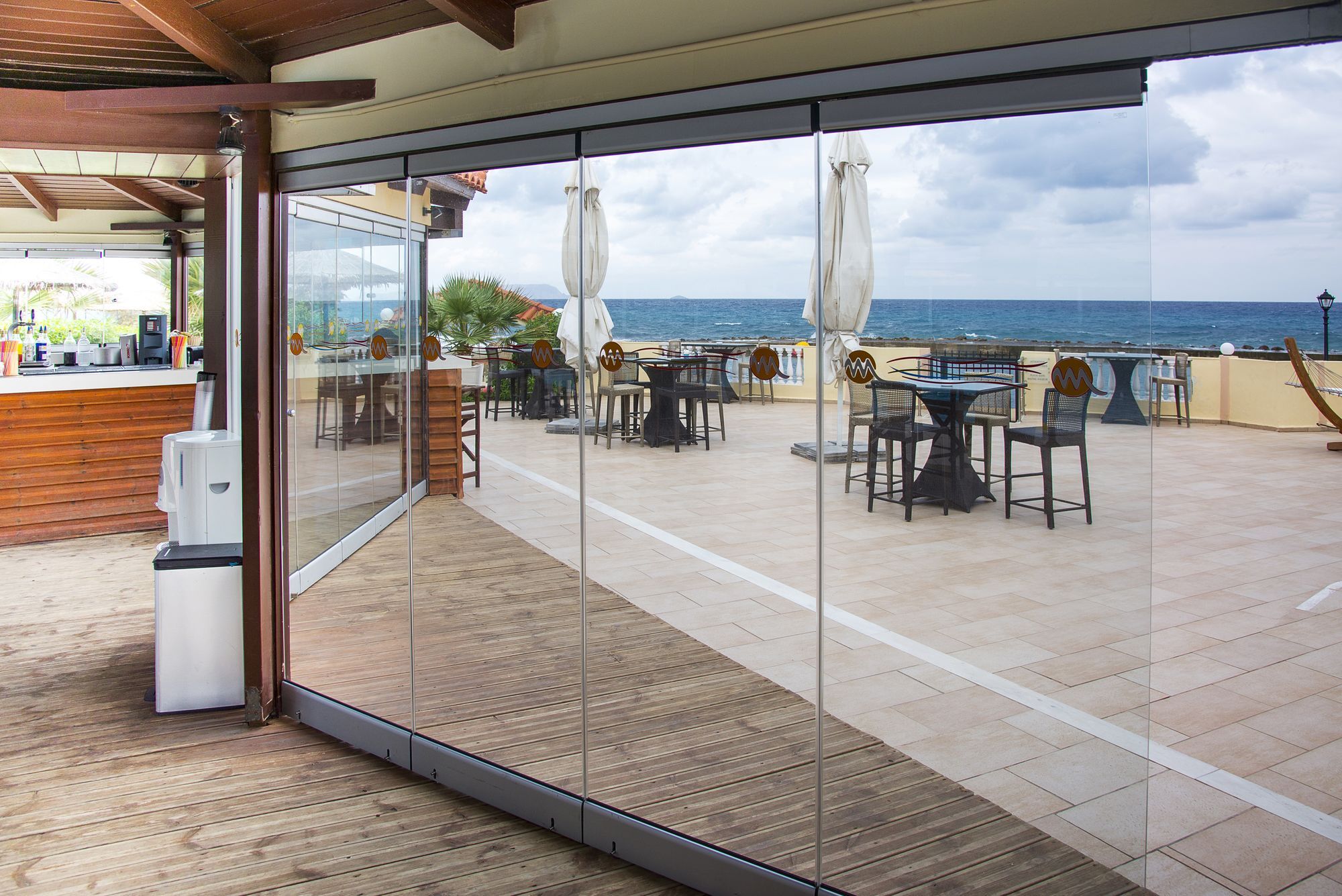 Senseana Sea Side & Aquadventure Hotel