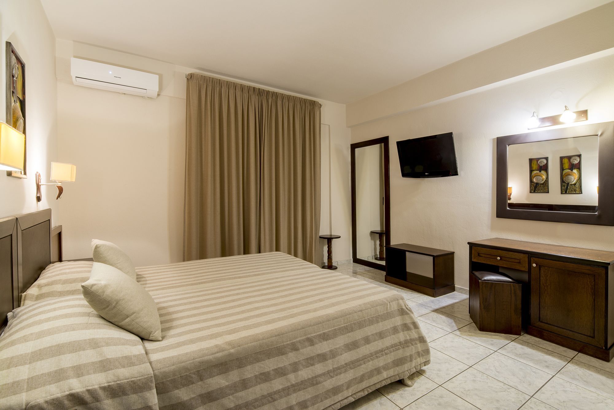 Hotel Senseana Sea Side & Aquadventure 5*