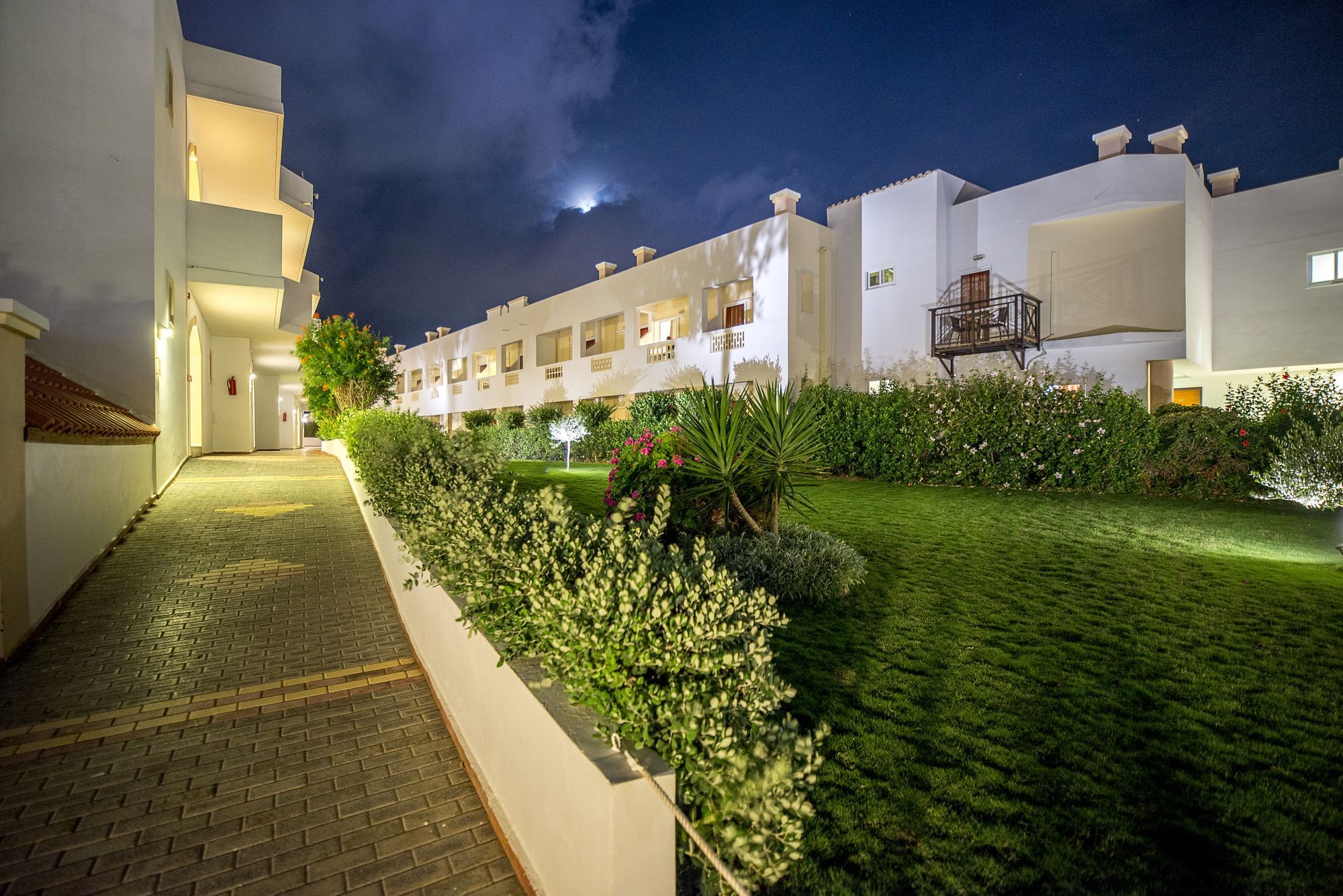 Hotel Senseana Sea Side & Aquadventure