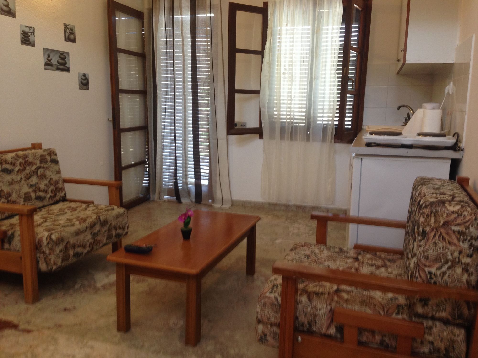 Kari Hotel 3*